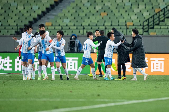 津门虎获救命3分起死回生 这次又要踩着重庆保级?