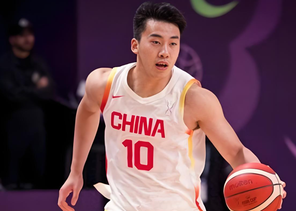 网球-18分14板!中国男篮21岁小将,打出巨星水平 球迷:真厉害